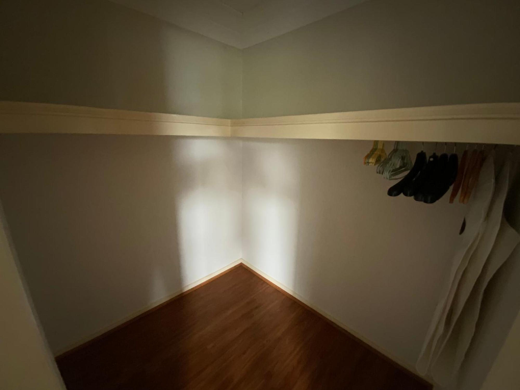 Shared House With Other Guests Near Shopping Center And Theme Parks *